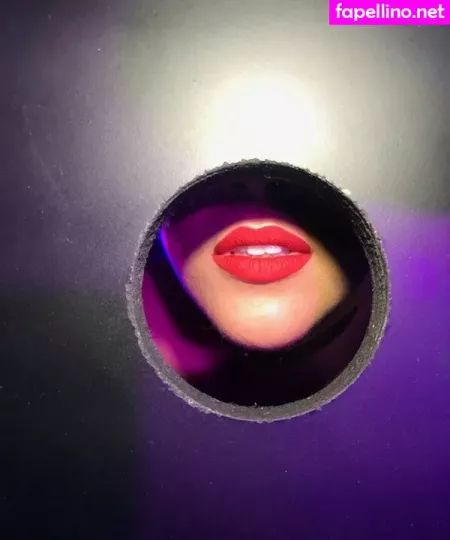 Lucy Ford OnlyFans Thumbnail #KPg2jipMrJ