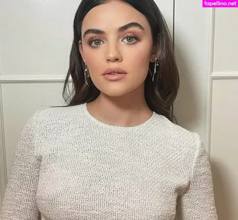 Lucy Hale 1 OnlyFans Thumbnail #1jH5czW2a8