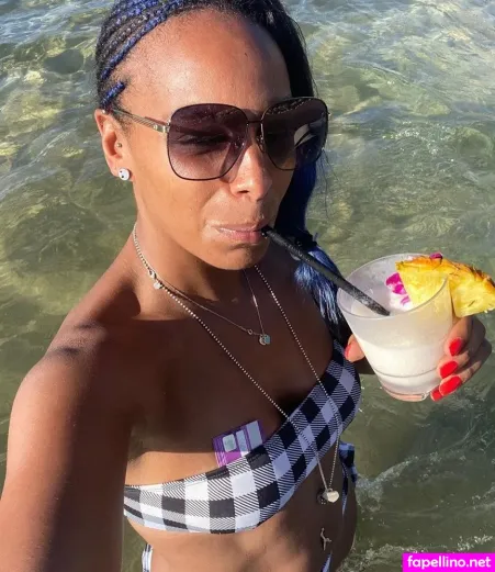 Lucy Hedges OnlyFans Thumbnail #0wWmYbrTVL