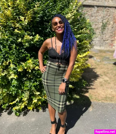 Lucy Hedges OnlyFans Thumbnail #HAZT3kiXw9