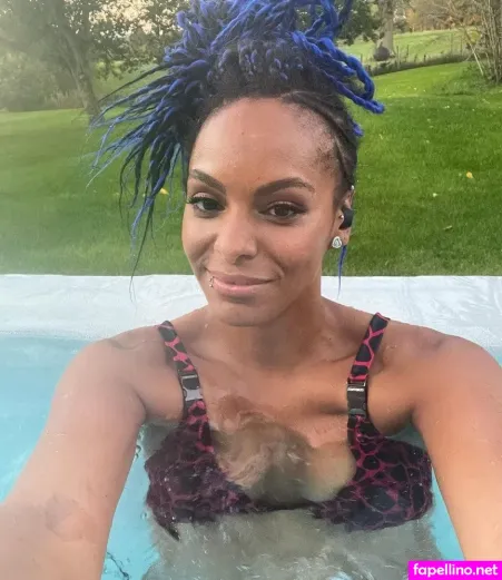 Lucy Hedges OnlyFans Thumbnail #Prcj1Bqnf9