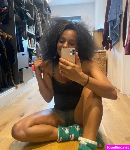 Lucy Hedges OnlyFans Thumbnail #R9Qqj5vgA6