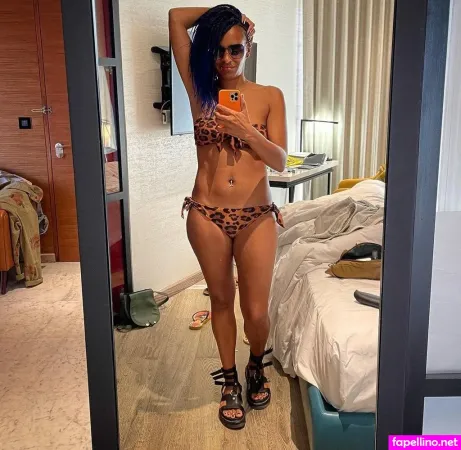 Lucy Hedges OnlyFans Thumbnail #UWAPQ5WiMo