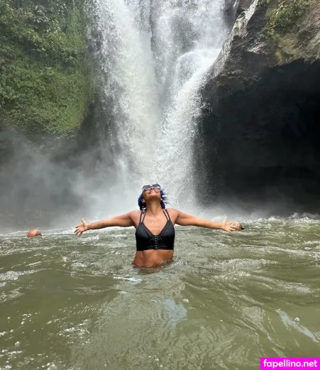 Lucy Hedges OnlyFans Thumbnail #nWtMCvnMzq