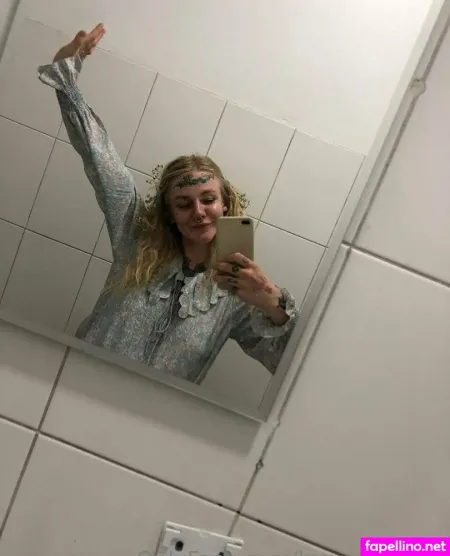 Lucy Kinky OnlyFans Thumbnail #tmg9L2oGxA