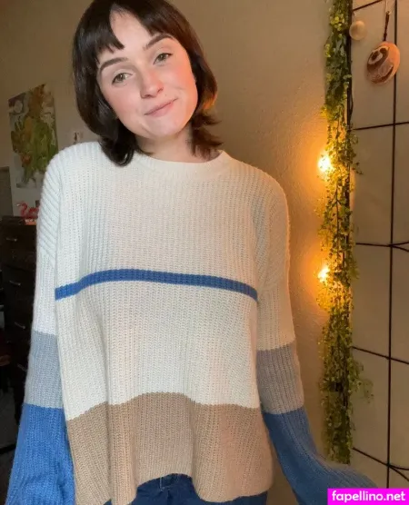 Lucy Lawrence OnlyFans Thumbnail #lRfjJ96tC7