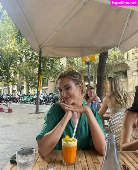 Lucy Love98 OnlyFans Thumbnail #c0so3pyMbx