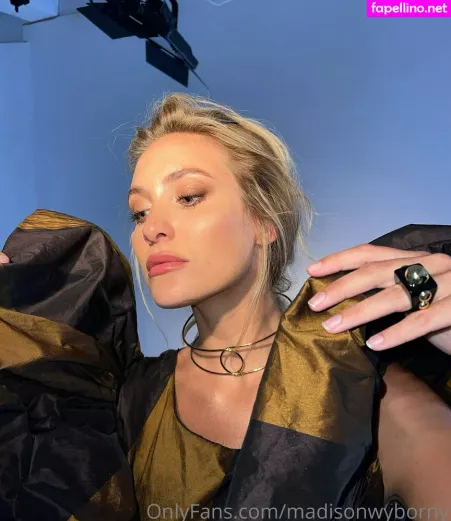 Lucy Love98 OnlyFans Thumbnail #dkUfIHtQ4U