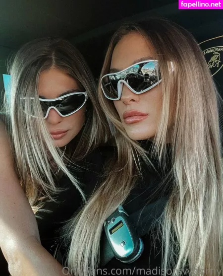 Lucy Love98 OnlyFans Thumbnail #uIlxgDgTY5