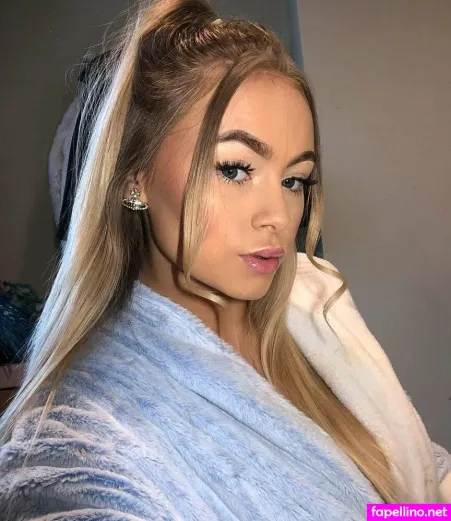 Lucy M 1 OnlyFans Thumbnail #TBRUICyXa8