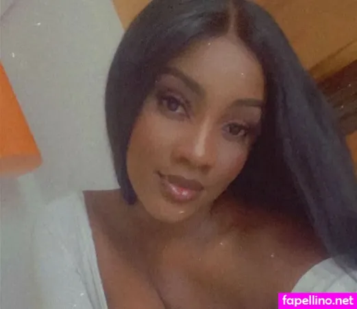 Lucy Malangh OnlyFans Thumbnail #USyaCWuFfv