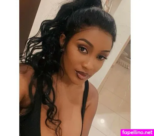 Lucy Malangh OnlyFans Thumbnail #isAbc8LEiw