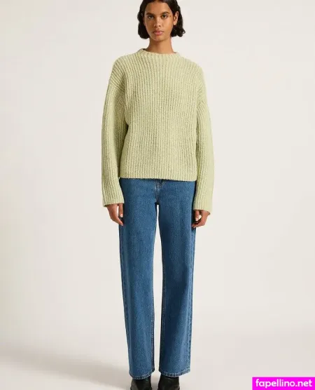 Lucy Parker OnlyFans Thumbnail #9bYC6r21JB