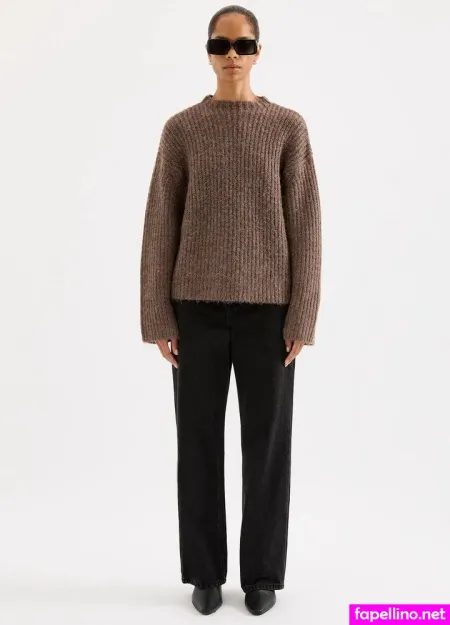 Lucy Parker OnlyFans Thumbnail #EDmc9EJgZA