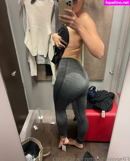 Lucy Rose93 OnlyFans Thumbnail #vv01lALlNd