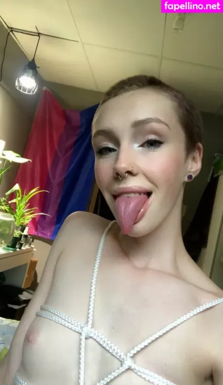 Lucy Snow OnlyFans Thumbnail #omgFH2DqN8