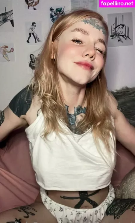 Lucy Stardust OnlyFans Thumbnail #j2qDkcIf03