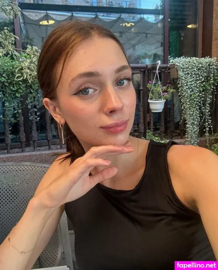 Lucy Twinkle OnlyFans Thumbnail #OeyAi5ScrB