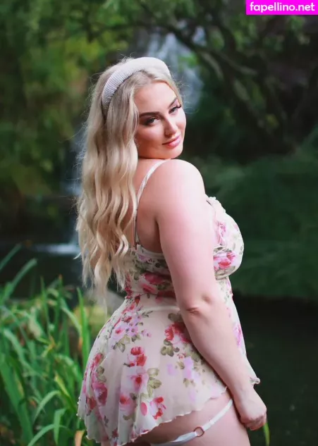 Lucyadlernz OnlyFans Thumbnail #KKxUm8WD9y