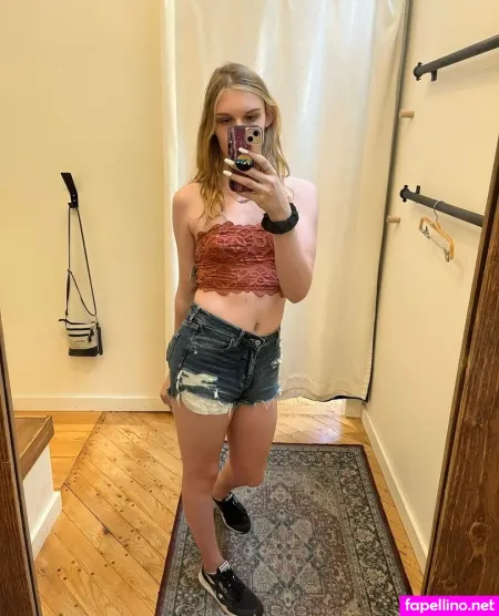 Lucyaura OnlyFans Thumbnail #8s2tSyXIu9