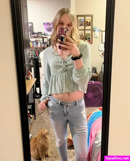 Lucyaura OnlyFans Thumbnail #NjgRCxvjDG