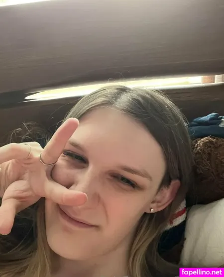 Lucyaura OnlyFans Thumbnail #cNzTKDWnGB