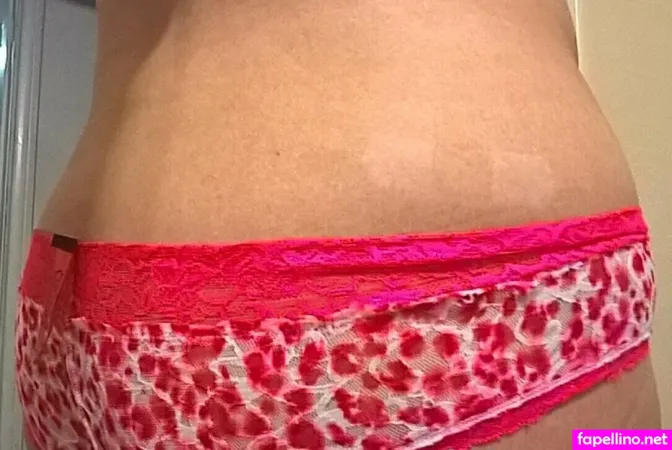 Lucycarey OnlyFans Thumbnail #D2gZjB0CWw