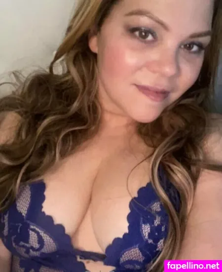 Lucycarey OnlyFans Thumbnail #oMVBUobMog