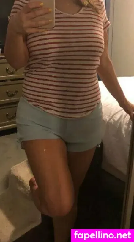Lucycarey OnlyFans Thumbnail #zQxShd4skL