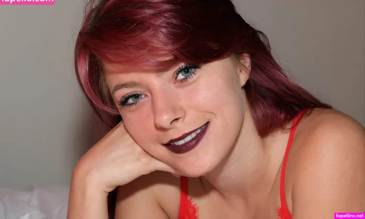 Lucycherryfree OnlyFans Thumbnail #1xyUamKHsE