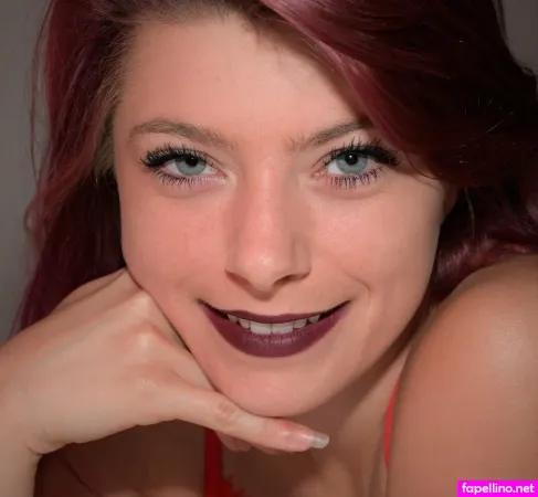 Lucycherryfree OnlyFans Thumbnail #c7Nv6ga7Nf