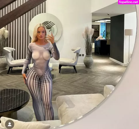 Lucycombe OnlyFans Thumbnail #kMWJeWWy74