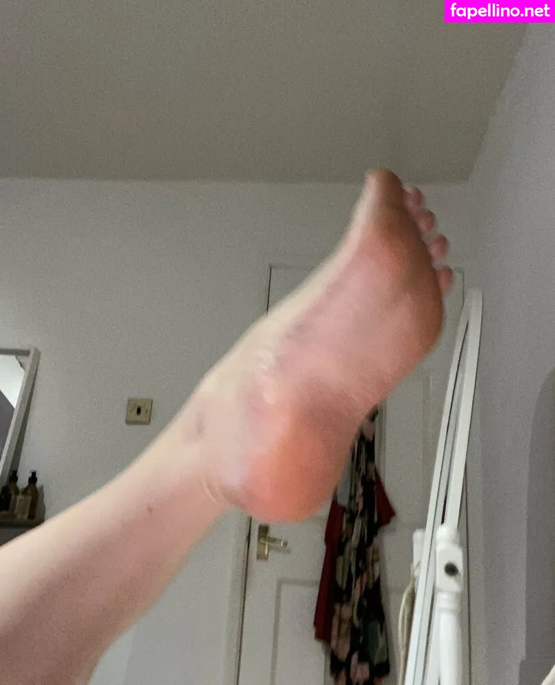 lucyfeetandtoes, lucysweetfeet Nude Leaked OnlyFans Photo #oPSFr0O2qO