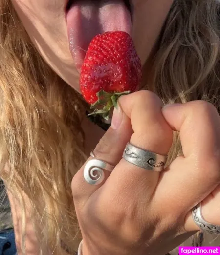 Lucygetsviral OnlyFans Thumbnail #Zjr3yvy6cV