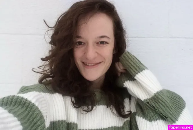 Lucylarue OnlyFans Thumbnail #wGAc9W8aFr