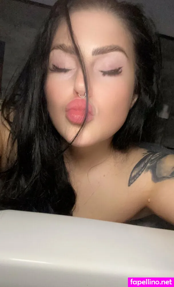 lucyloe, lucyloeofficial Nude Leaked OnlyFans Photo #OmGC8Zlu1p