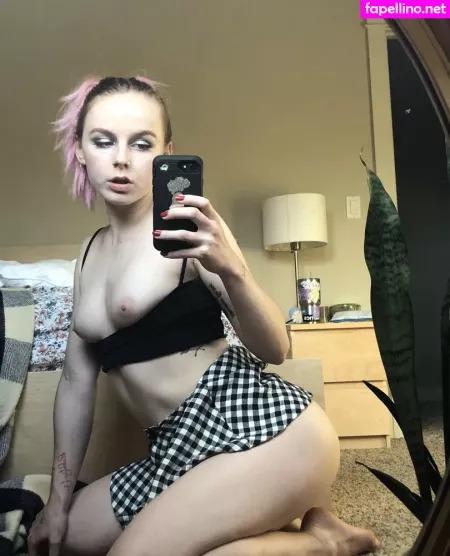 Lucylovejoyxxx OnlyFans Thumbnail #7vRGlCAxeB
