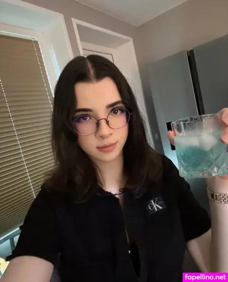 Lucyqrow OnlyFans Thumbnail #Zob2ALAuG0