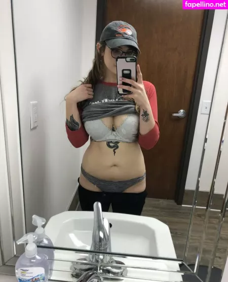 Lucyshilohcam OnlyFans Thumbnail #lMctp3DXIv