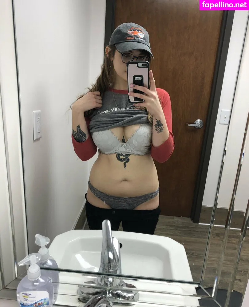 lucyshilohcam, shiilohsantos Nude Leaked OnlyFans Photo #lMctp3DXIv