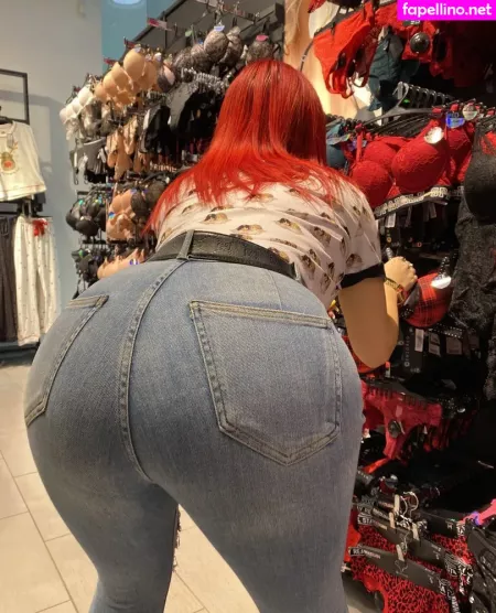 Lucyskkrr OnlyFans Thumbnail #3IVTq7kXd7