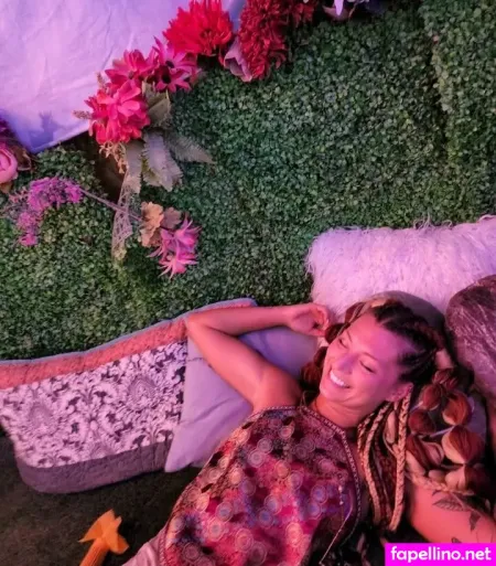 Lucyslounge Main Profile Photo