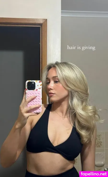 Lucyveia OnlyFans Thumbnail #o7mSZxrBTI