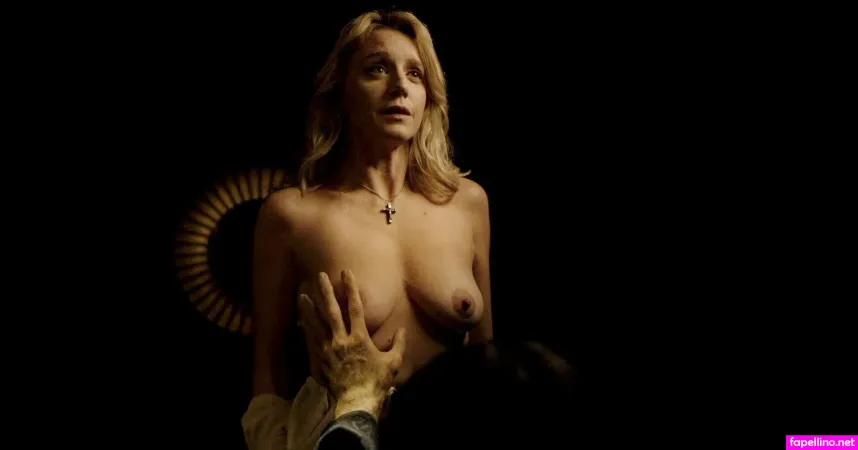 Ludivine OnlyFans Thumbnail #t25mpUgLVV