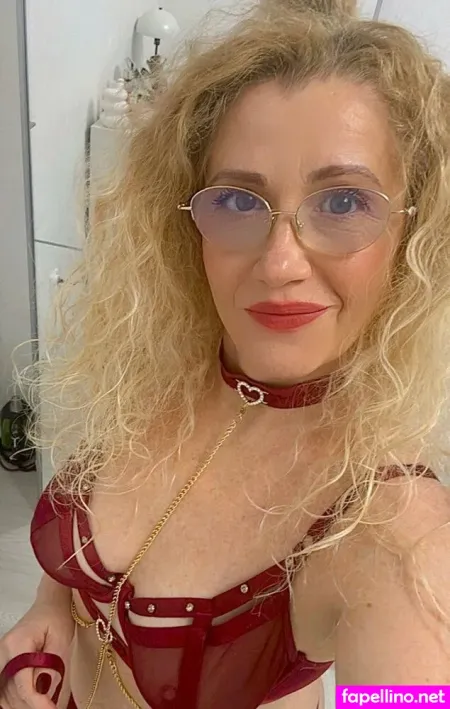 Ludmila42 OnlyFans Thumbnail #lbj4UF3FZw