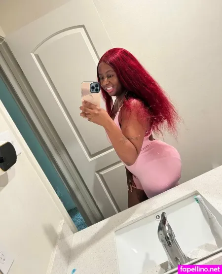 Luhthiccbaddiebae OnlyFans Thumbnail #yiq2NZEiAH