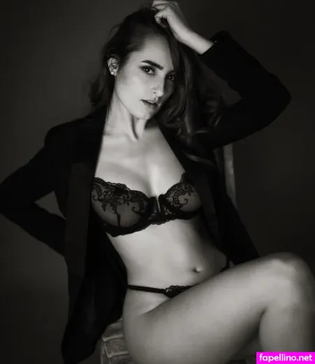 Luisa Goldhammer OnlyFans Thumbnail #MLDYAqUFXs