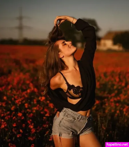 Luisa Goldhammer OnlyFans Thumbnail #YQfwxVVtGg