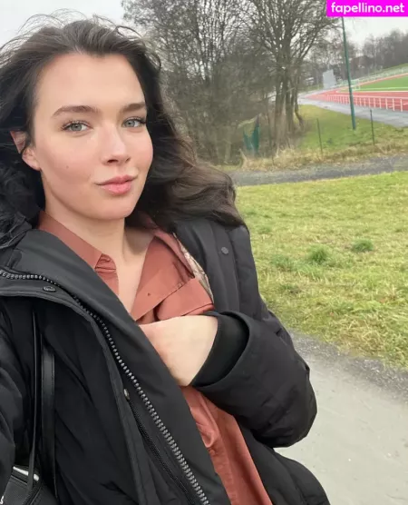 Luisa Laurent 1 OnlyFans Thumbnail #BGs9jtSDST