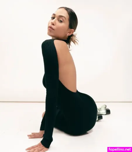 Luisa Rubino OnlyFans Thumbnail #iiYJVq7Cpw